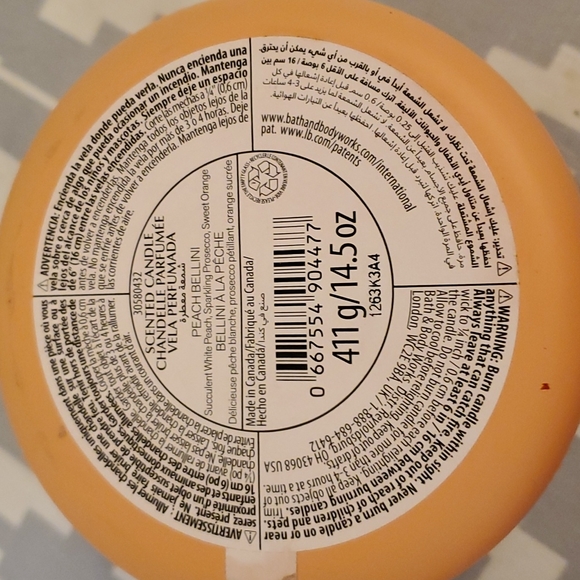 Bath & Body Works Peach Bellini candle - Picture 4 of 4